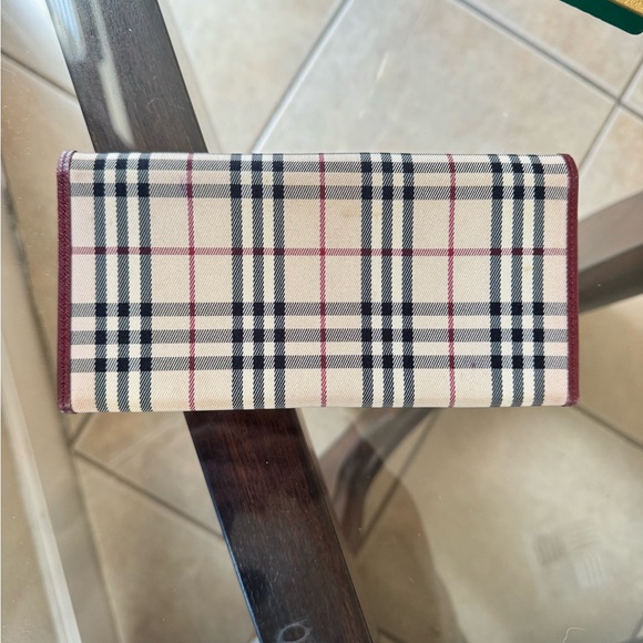 Burberry Vintage Burgundy Long Wallet - Picture 3 of 12